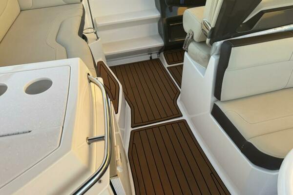 29ft Monterey Yacht For Sale