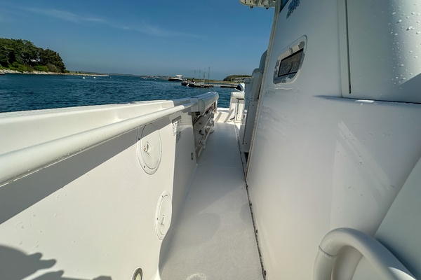 29ft Everglades Yacht For Sale