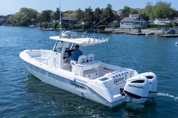 29ft Everglades Yacht For Sale