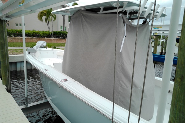 24ft Sea Hunt Yacht For Sale