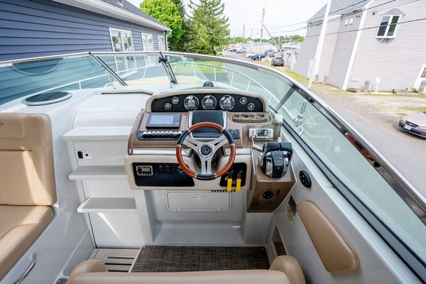 Bella Regazza 29ft Crownline Yacht For Sale