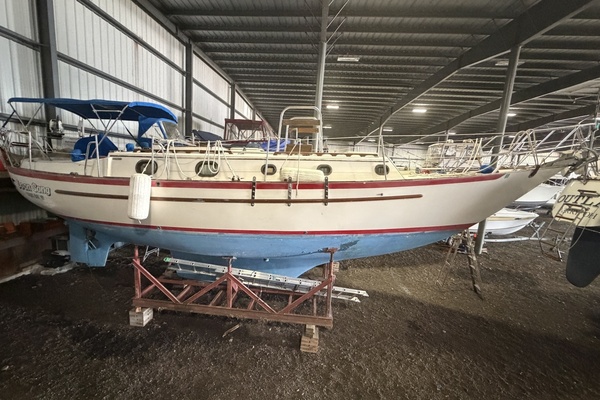 Loon Song 37ft Pacific Seacraft Yacht For Sale