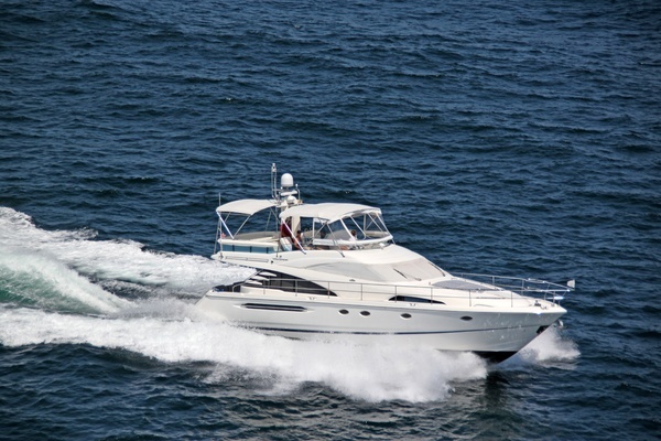 2002 Fairline 58