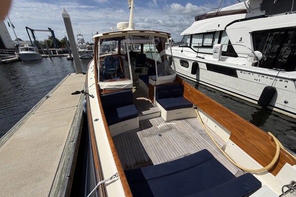 37ft Hinckley Yacht For Sale
