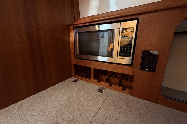 37ft Hinckley Yacht For Sale