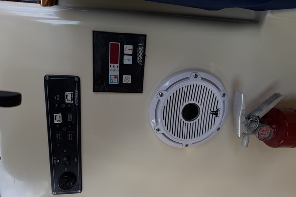 37ft Hinckley Yacht For Sale