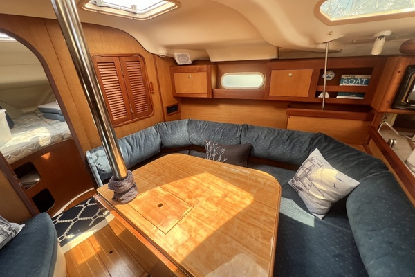 Perseverance 38ft Hunter Yacht For Sale