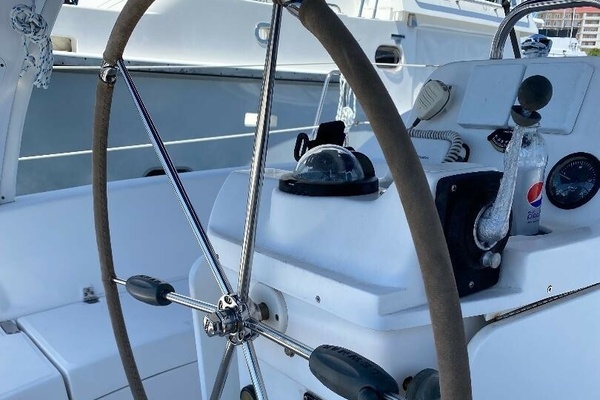 Perseverance 38ft Hunter Yacht For Sale