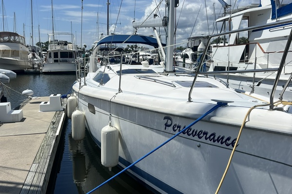 Perseverance 38ft Hunter Yacht For Sale