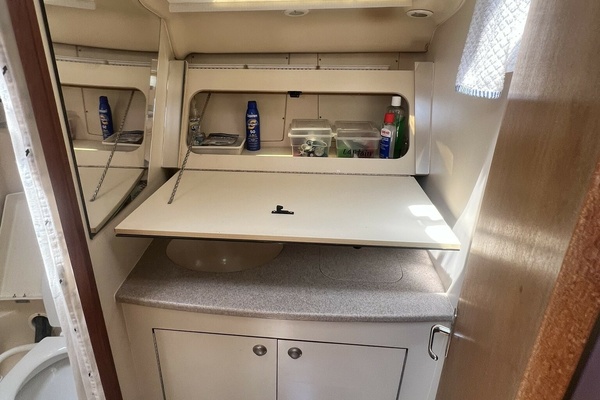 Perseverance 38ft Hunter Yacht For Sale
