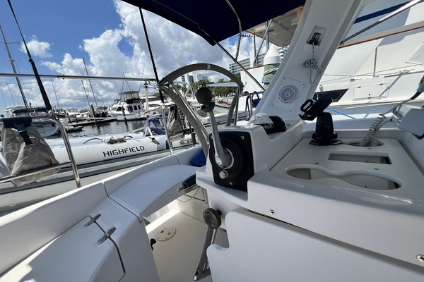 Perseverance 38ft Hunter Yacht For Sale