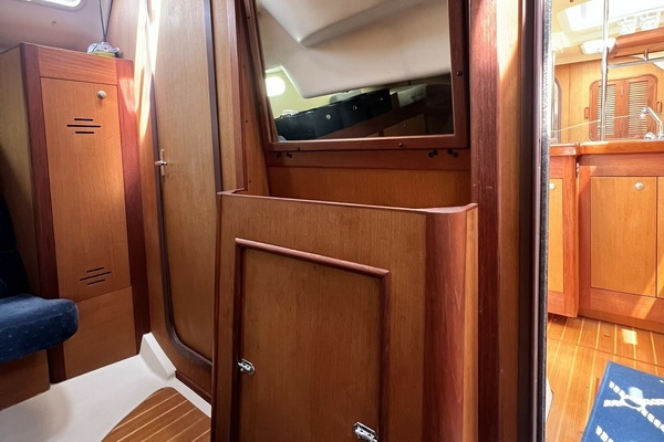 Perseverance 38ft Hunter Yacht For Sale