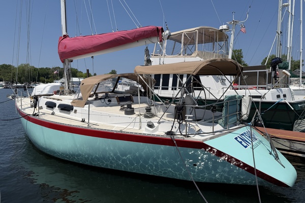 Entropy 45ft Morgan Yacht For Sale
