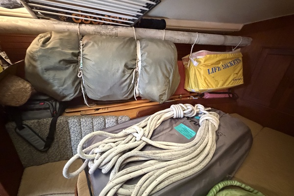 Entropy 45ft Morgan Yacht For Sale