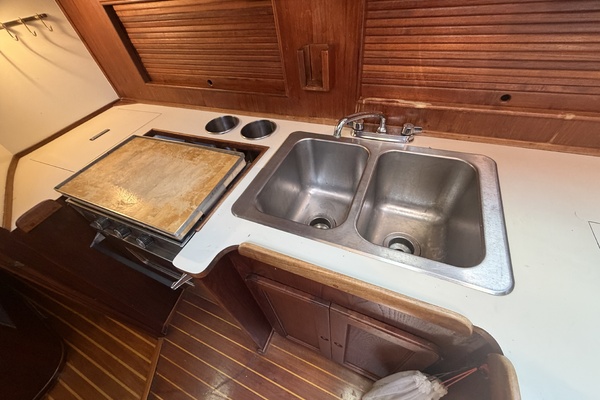Entropy 45ft Morgan Yacht For Sale