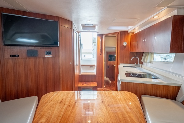 2015 Pursuit 41