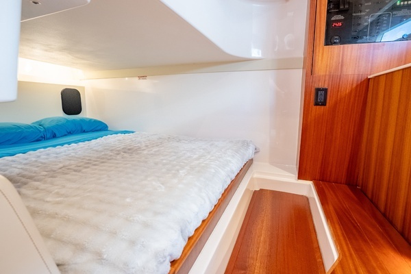 2015 Pursuit 41