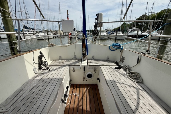 Gawain 33ft Wauquiez Yacht For Sale