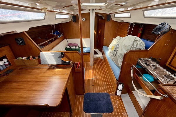 Gawain 33ft Wauquiez Yacht For Sale