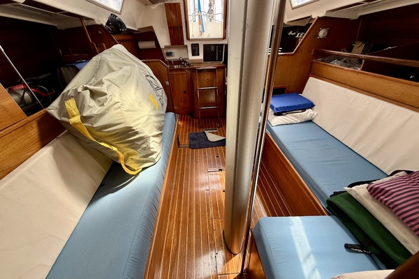 Gawain 33ft Wauquiez Yacht For Sale