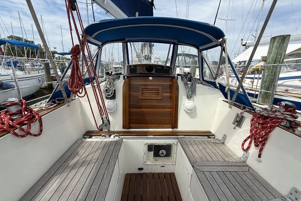 Gawain 33ft Wauquiez Yacht For Sale