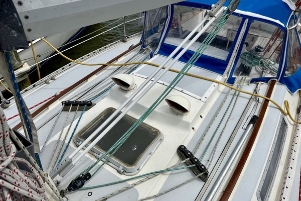 Gawain 33ft Wauquiez Yacht For Sale
