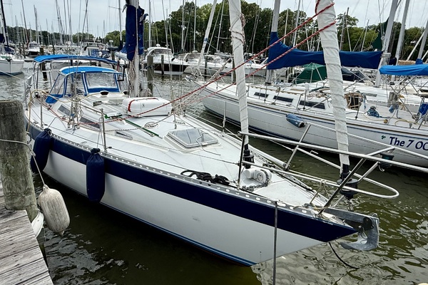 Gawain 33ft Wauquiez Yacht For Sale