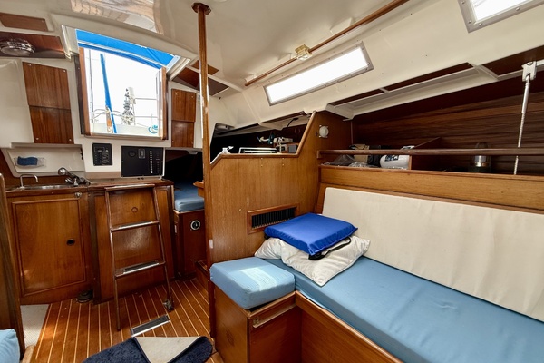 Gawain 33ft Wauquiez Yacht For Sale