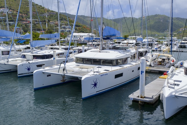 Happy Ours 52ft Lagoon Yacht For Sale