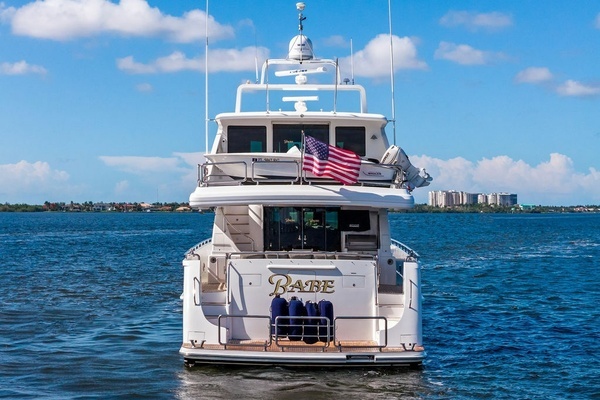 2005 Horizon 82