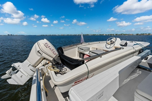 2005 Horizon 82