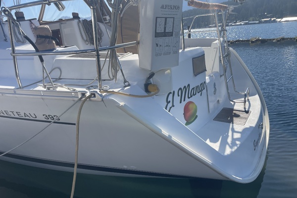 El Mango transom