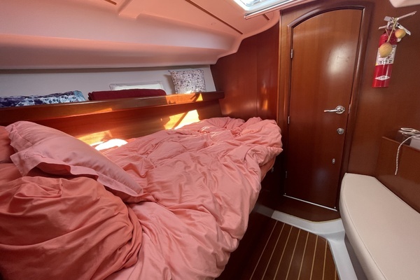 Photo of the 2007 Beneteau Oceanis 393 "El Mango"