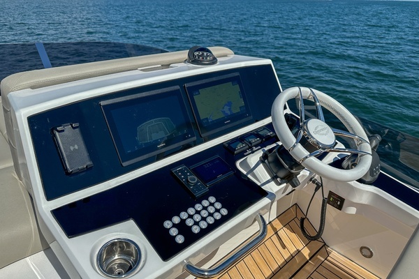 2024 Sunseeker 55