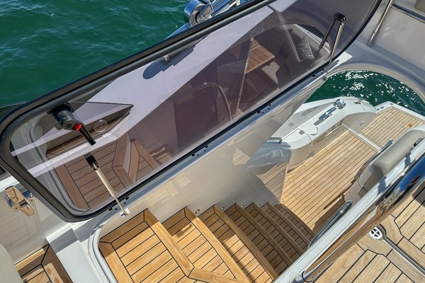 2024 Sunseeker 55