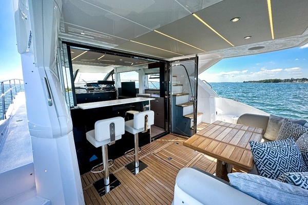 2024 Sunseeker 55