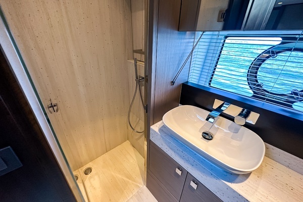 2024 Sunseeker 55