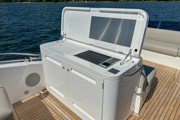 GRATITUDE 55ft Sunseeker Yacht For Sale