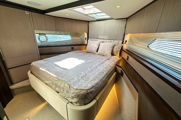 2024 Sunseeker 55