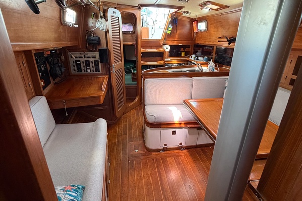 34ft Cabo Rico Yacht For Sale