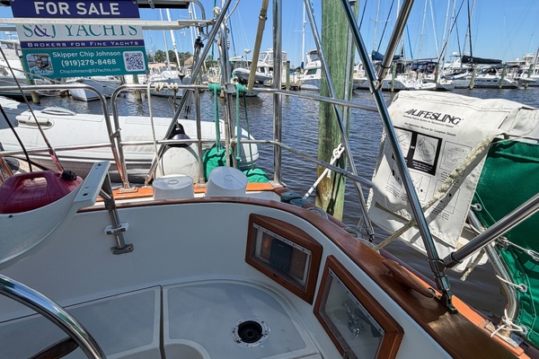 34ft Cabo Rico Yacht For Sale