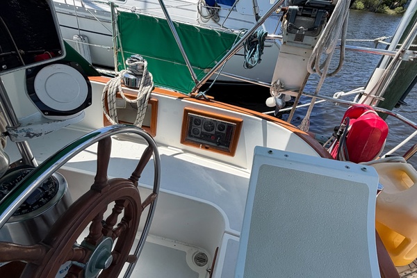 34ft Cabo Rico Yacht For Sale