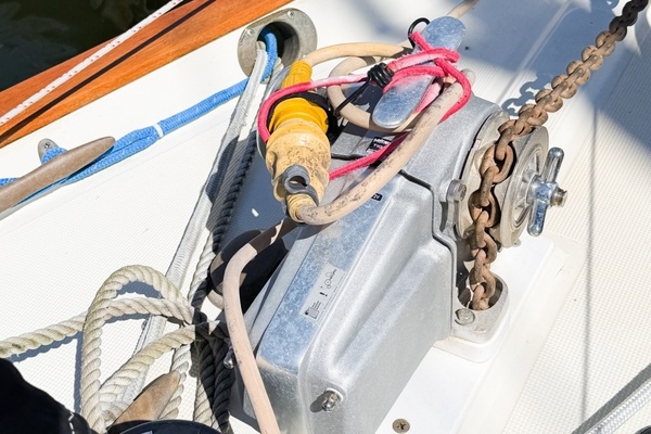 37ft Pacific Seacraft Yacht For Sale