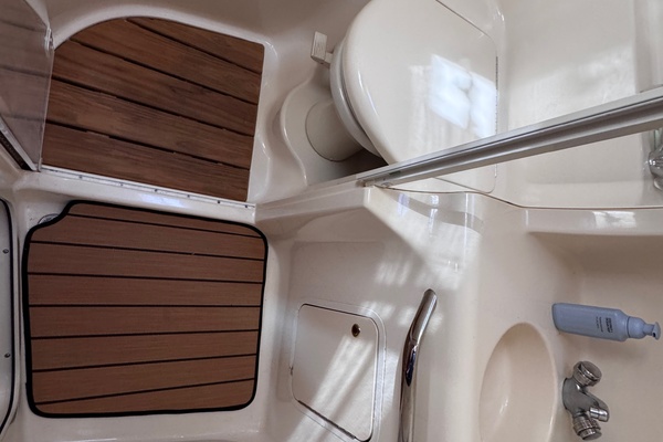 Hydro Therapy 38ft Sea Ray Yacht For Sale