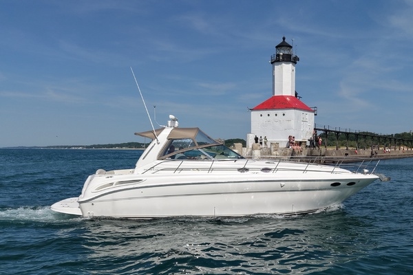 Hydro Therapy 38ft Sea Ray Yacht For Sale