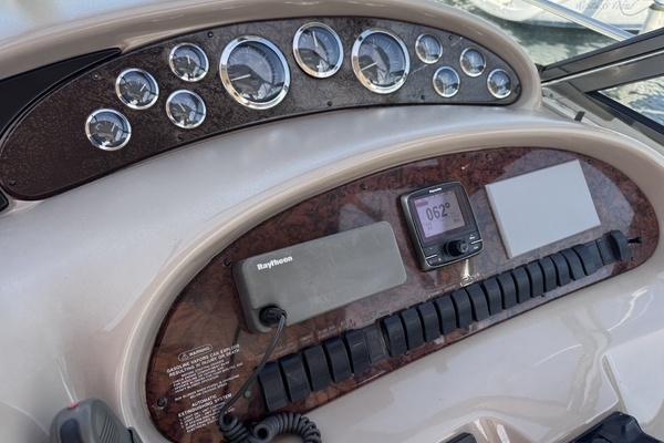 1999 Sea Ray 38