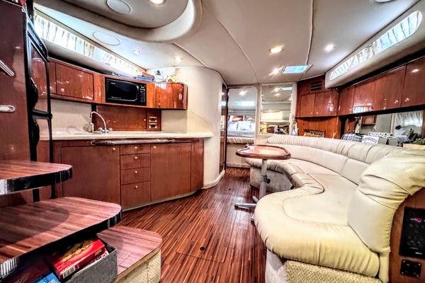 Hydro Therapy 38ft Sea Ray Yacht For Sale