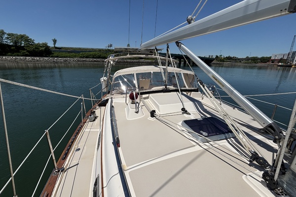 37ft Island Packet Yacht For Sale