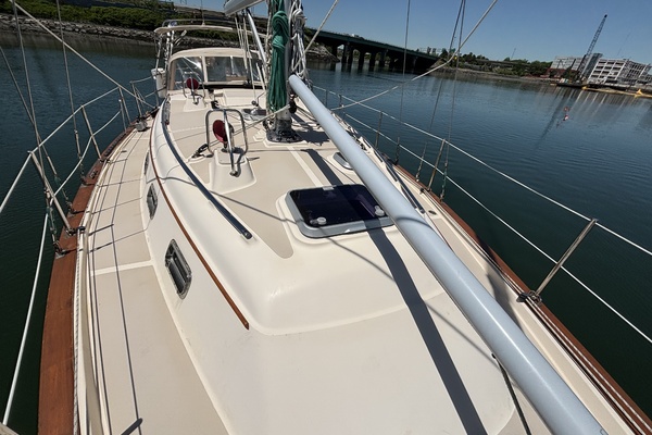 37ft Island Packet Yacht For Sale