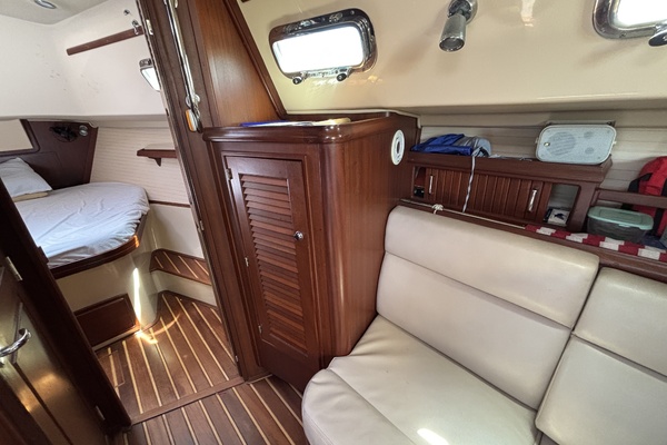 37ft Island Packet Yacht For Sale